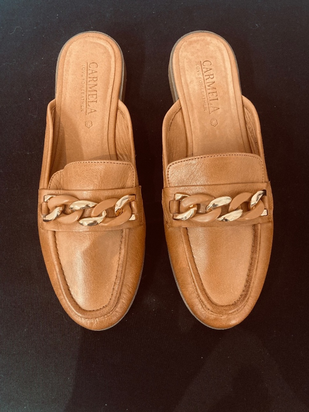 Carmela Tan Mules with Chain detail NWOT Size 38